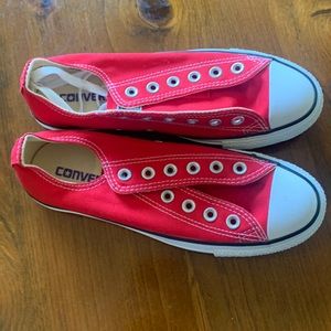 Converse red size 7 women's 5 men's